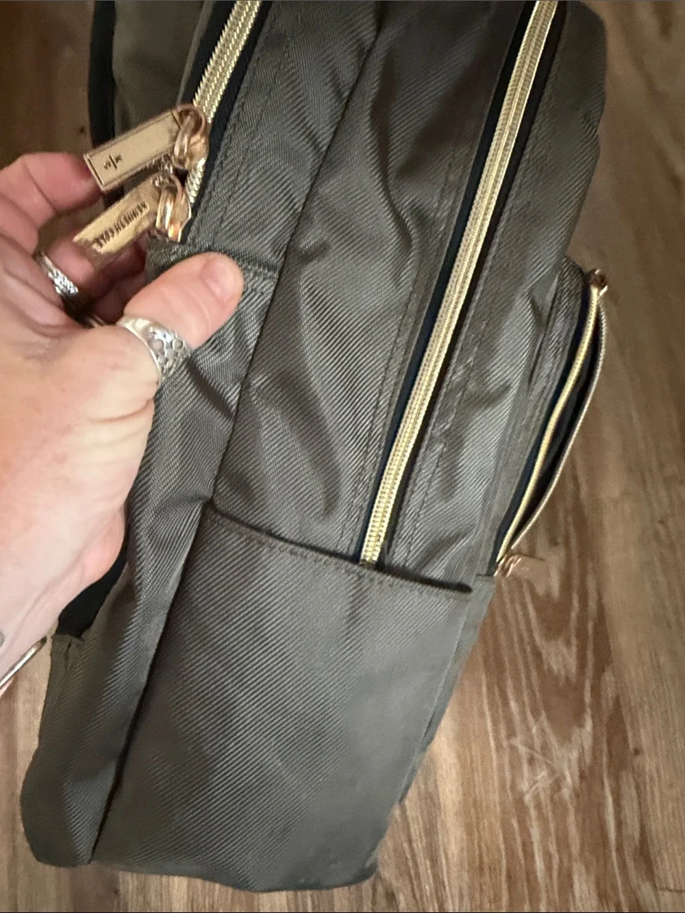Kenneth Cole Reaction quilted front